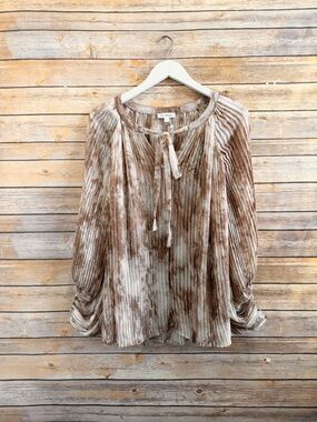 Blu Pepper Blouse Women’s Size Small Sheer Pleated Balloon Sleeve Tie Neck NWT
